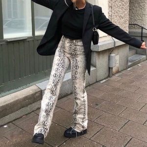 Zara 90’s Snake Print High Waisted Jeans